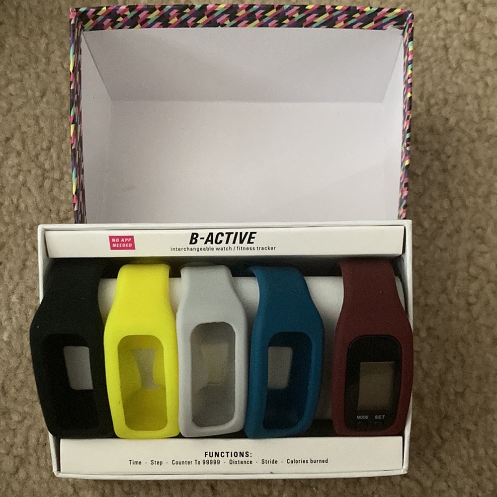 NIP B-Active fitness tracker/watch with 5 changeable cases/covers